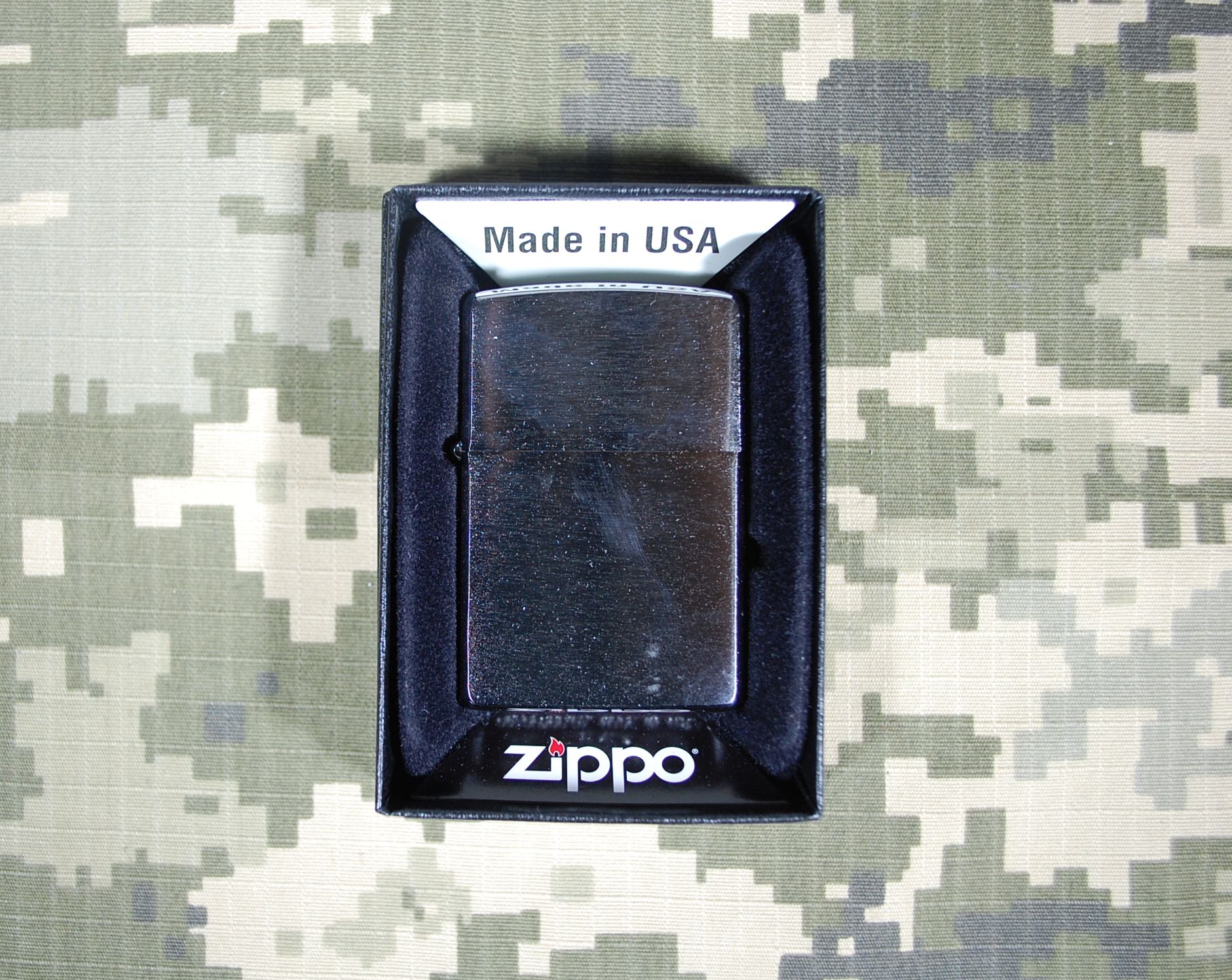 Запальничка Zippo, бензин, хром
