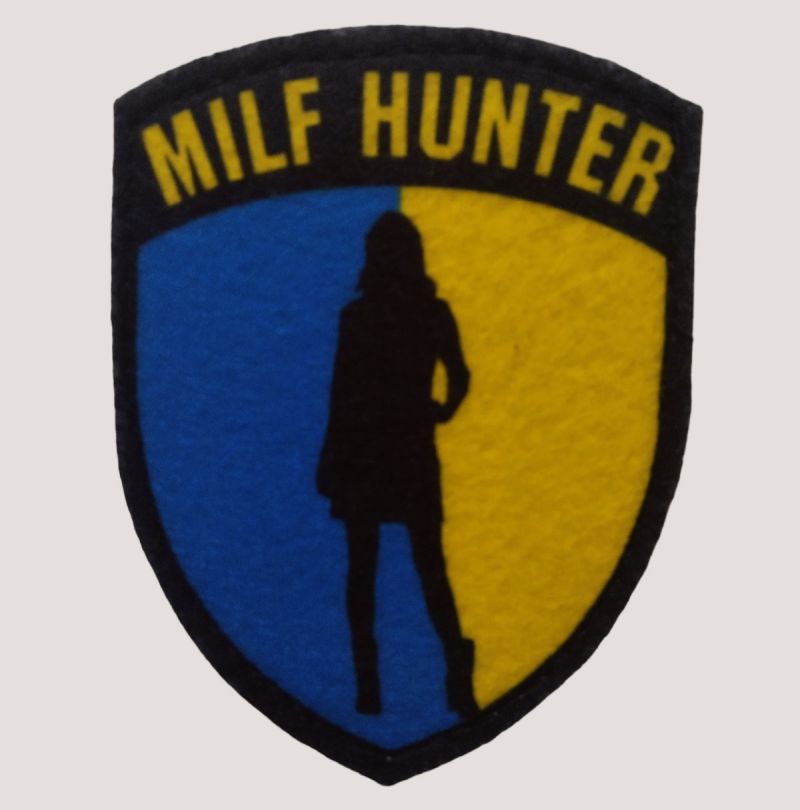 Патч  Milf Hunter, сублімація на фетрі, щит